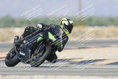 media/Oct-13-2025-Moto Forza (Mon) [[a66d839500]]/3-B Group/Session 3 (Turn 16)/